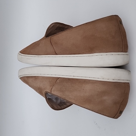 Birdies Tan and White Sneakers Sleek and Versatile - Picture 6 of 11